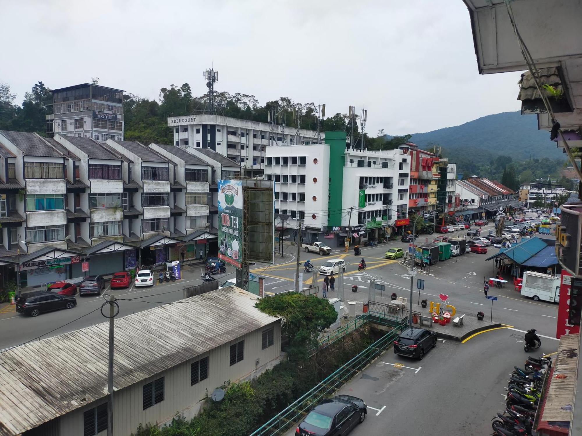 Netasha Holiday Inn Tanah Rata Exterior foto